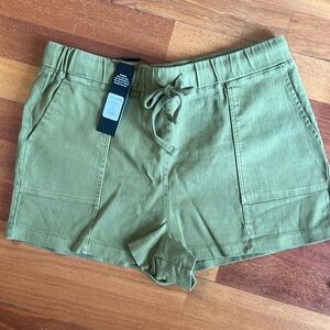 Fashion Nova Olive Shorts NWT